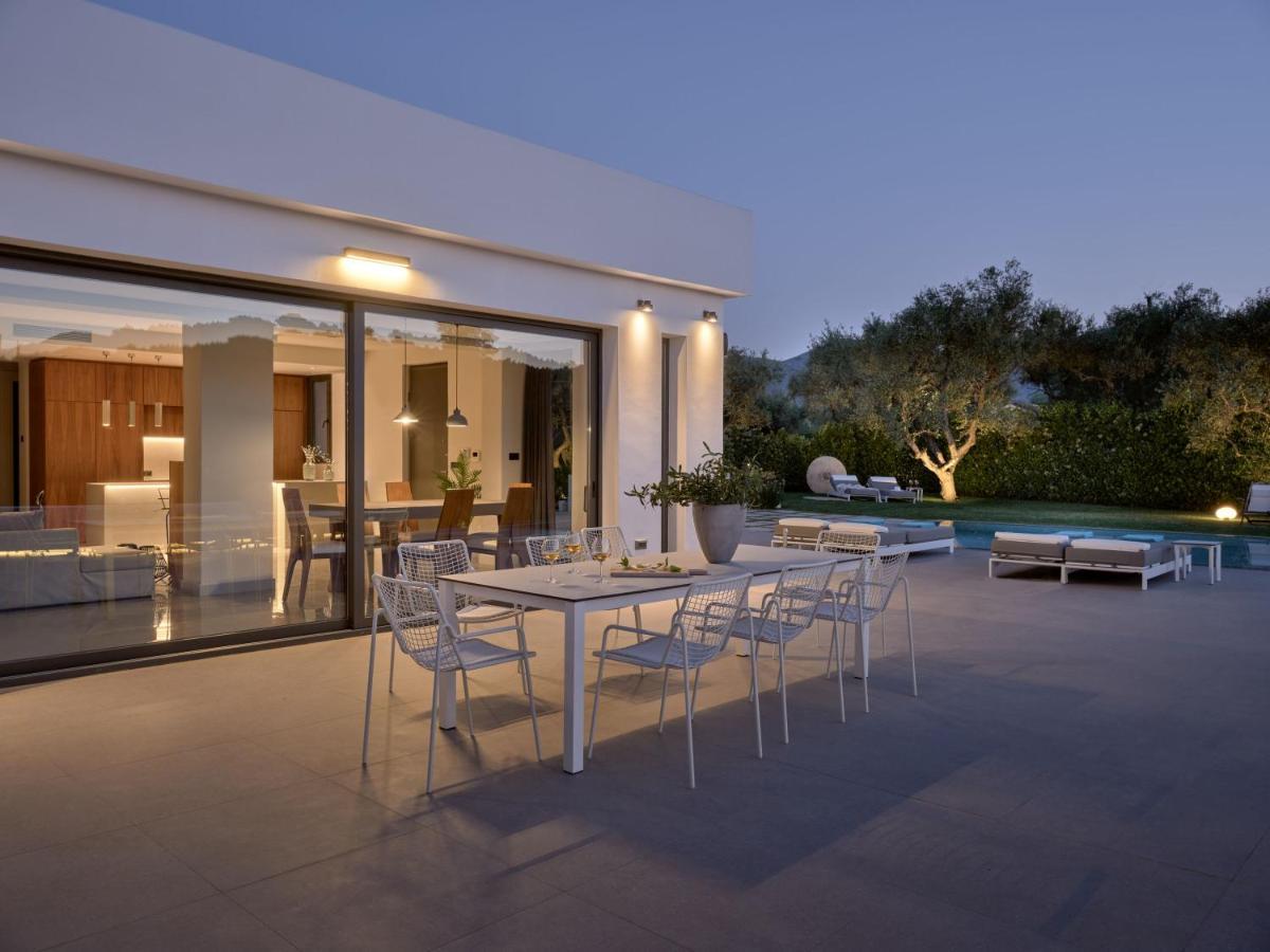 Drallos Luxury Villa Alykanas  Exterior photo