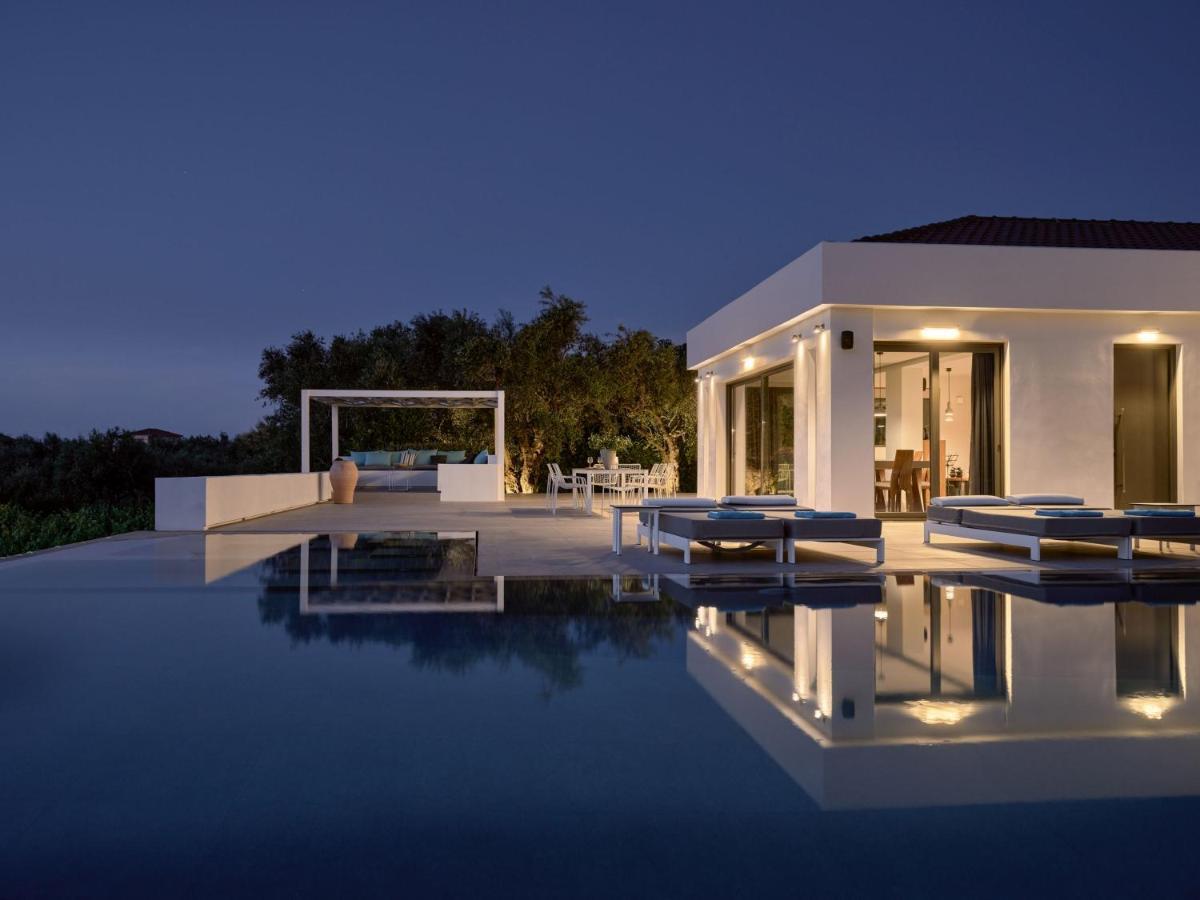 Drallos Luxury Villa Alykanas  Exterior photo